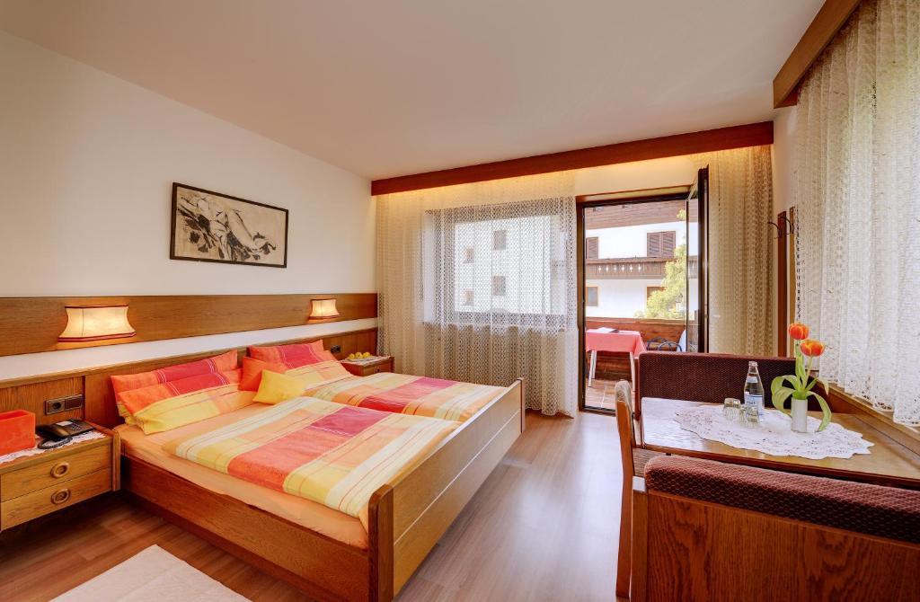 Apparthotel Taufenbrunn Parcines Bagian luar foto